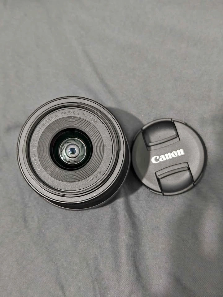 Canon RF lens kit