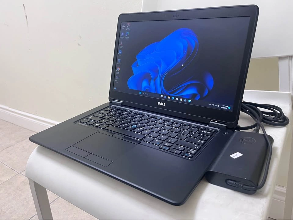Dell Latitude Core i7 16GB RAM 500GB SSD Slim Laptop - photo 3