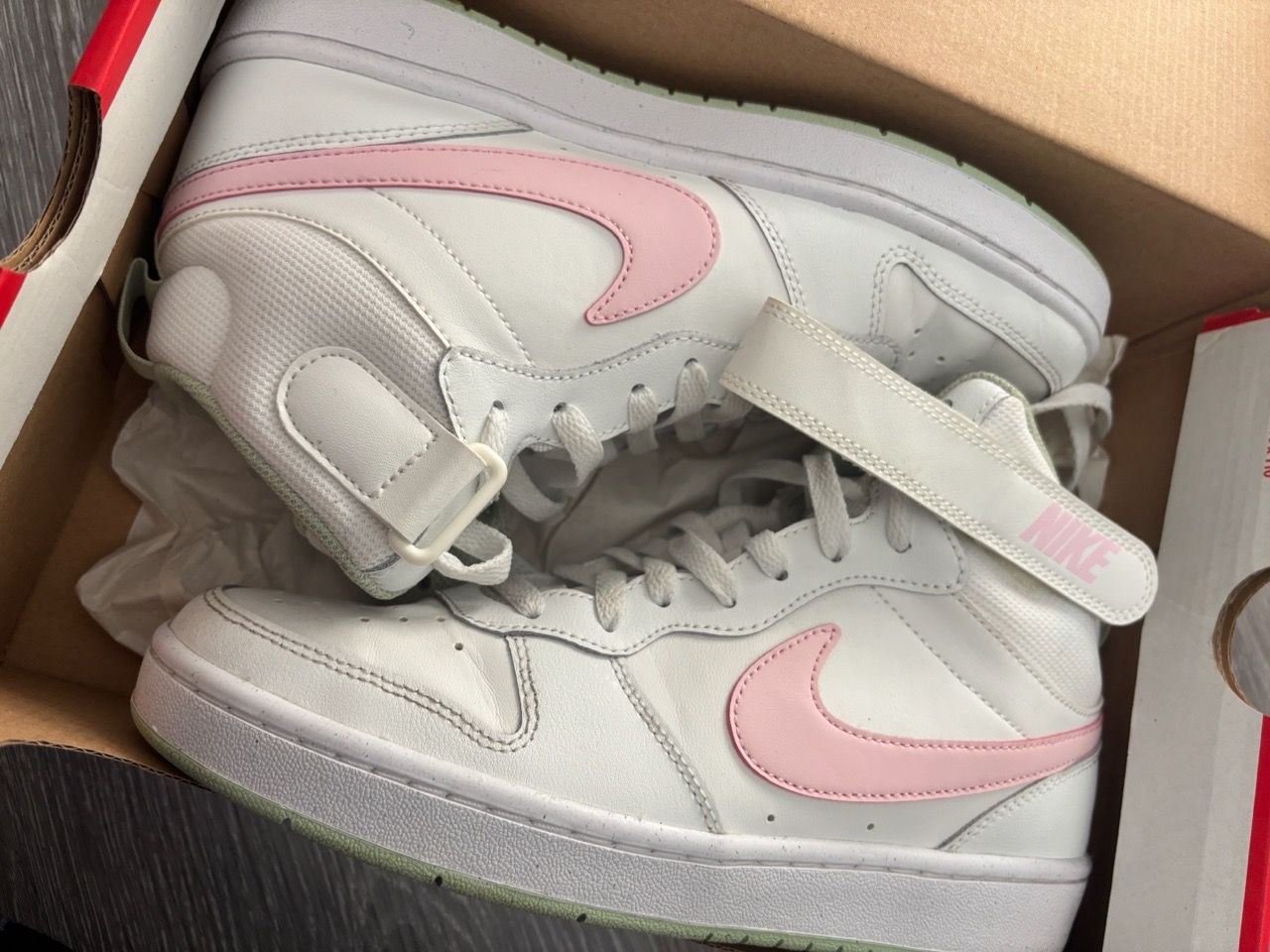 Nike sneakers - photo 2