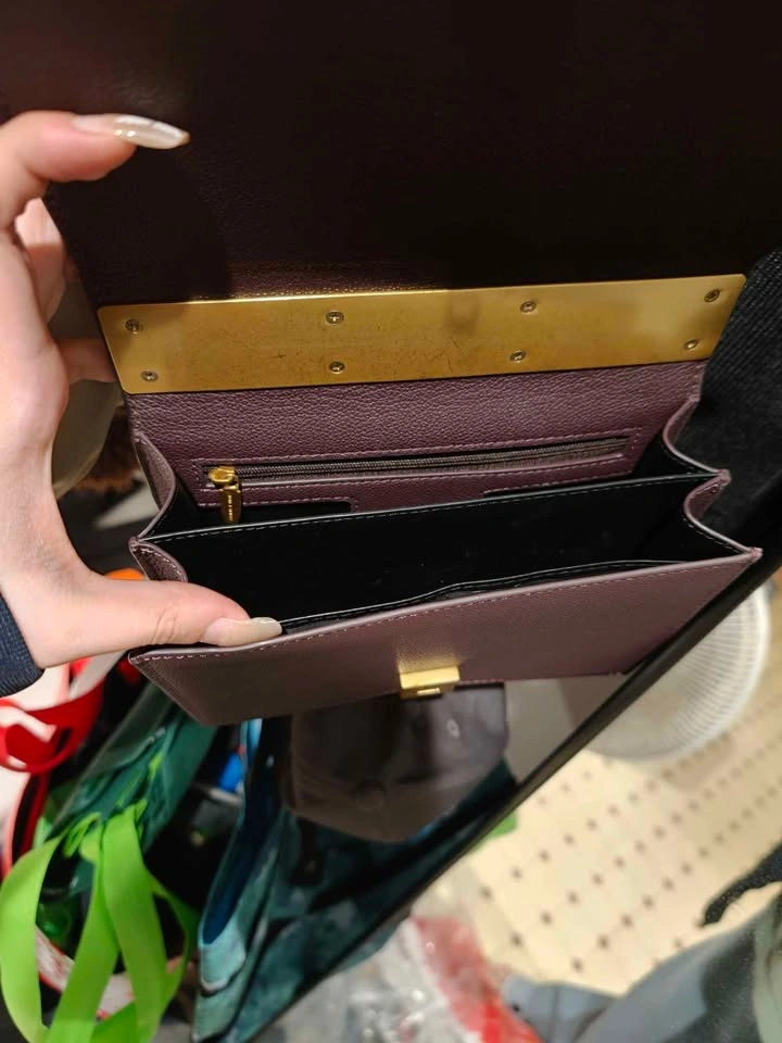 Charles & Keith Burgundy & Black Chain Shoulder Bag - photo 2