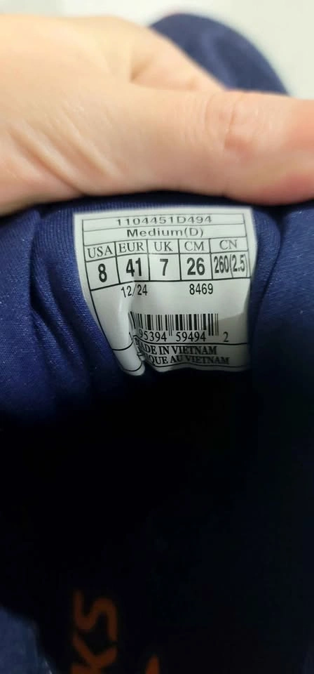 Men's Brooks size 8 - photo 3