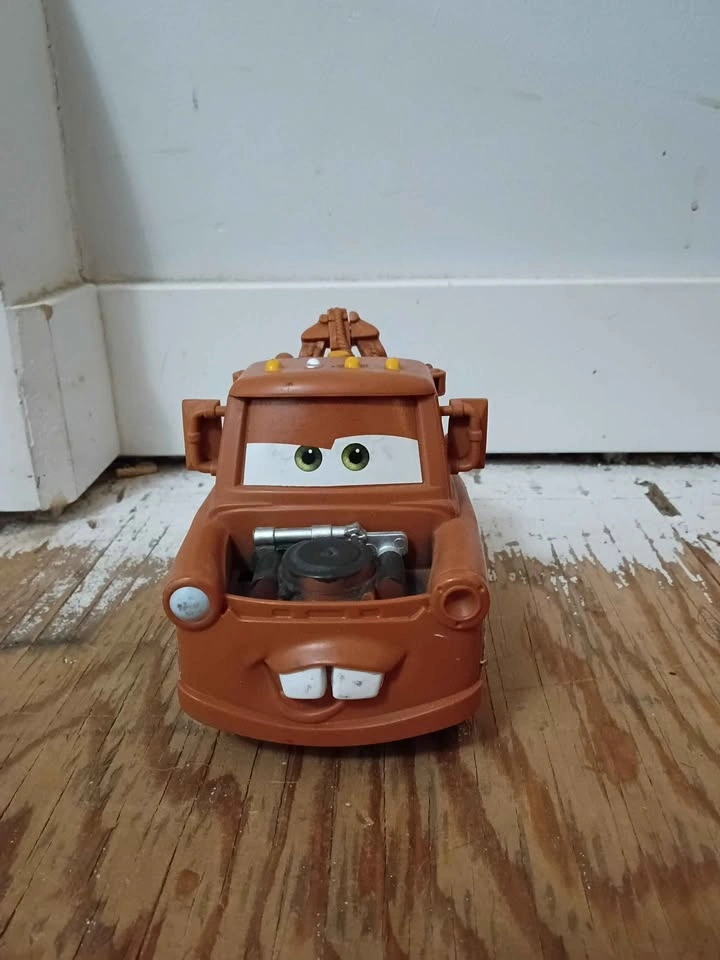 Disney Pixar Cars Tow Mater Toy Truck - photo 2