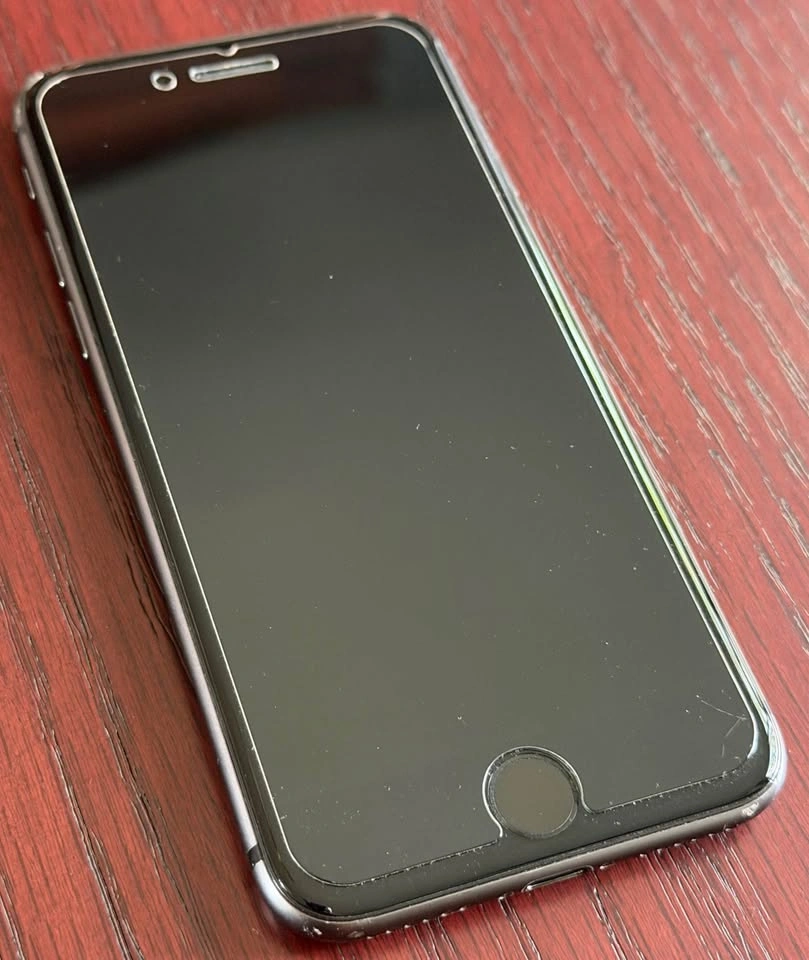 iPhone 8 64GB Space Grey - photo 2