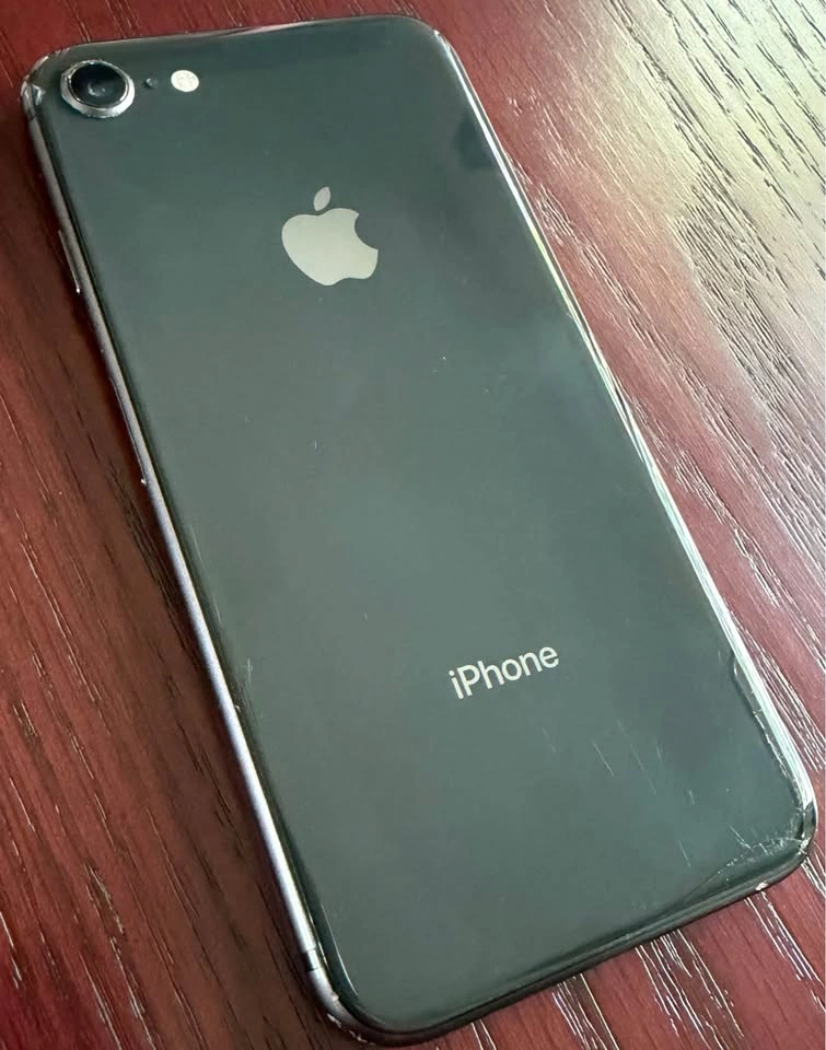 iPhone 8 64GB Space Grey - photo 3