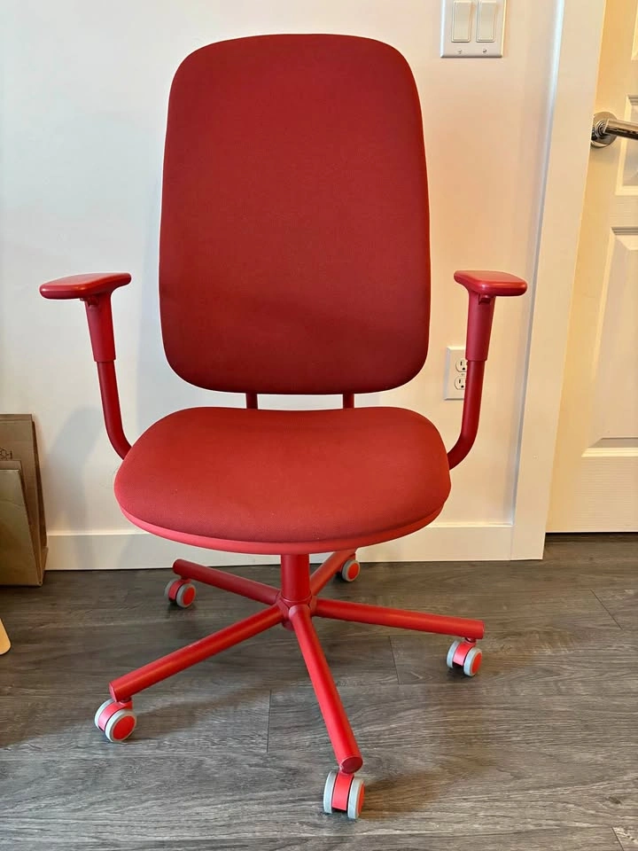 IKEA LÅNGFJÄLL Office Chair with Armrests – Red