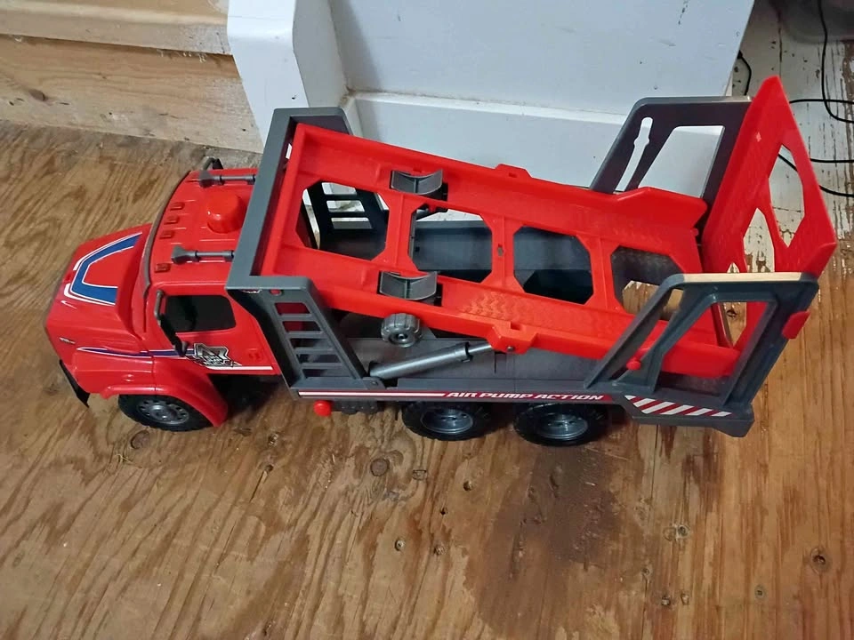 Dickie Toys Air Pump Action Car Transporter Truck