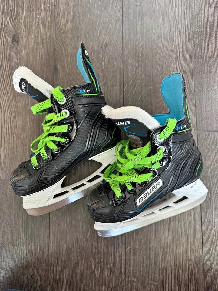 Bauer XLP hockey skates