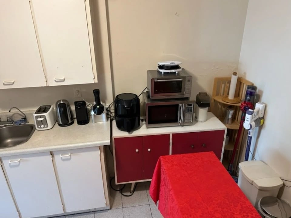 Private room for rent - photo 5