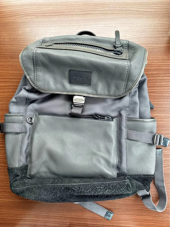 Authentic Leather Coach Manhattan Backpack - Varsity Sport