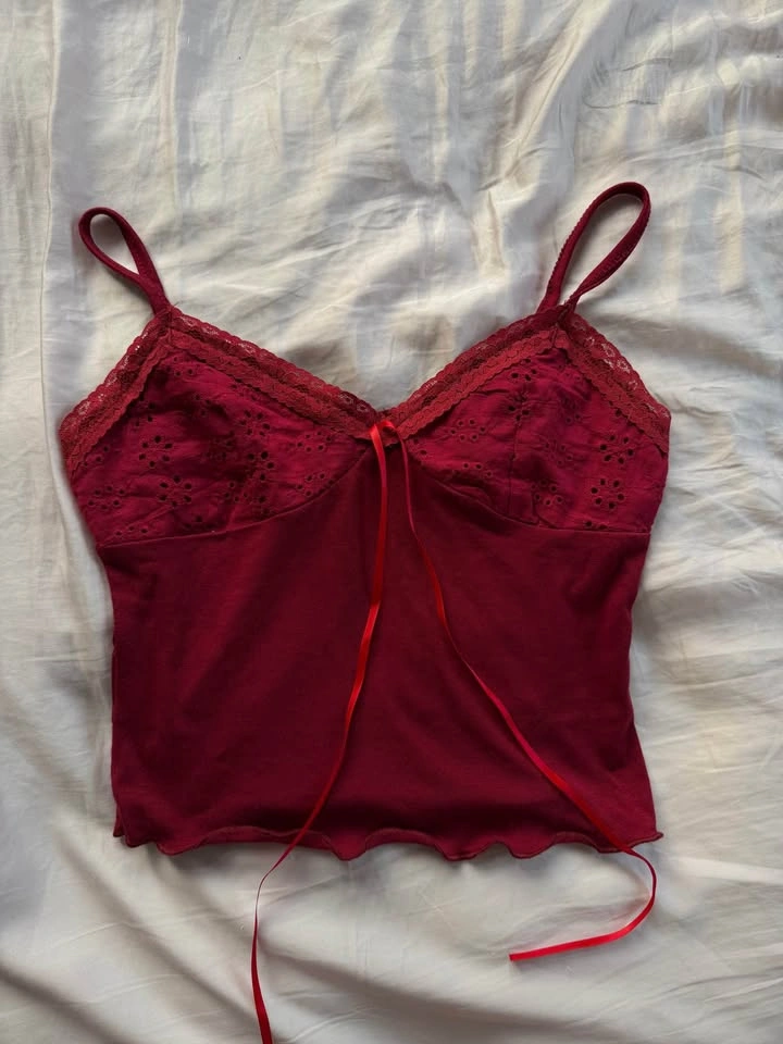 red embroidered camisole - photo 2