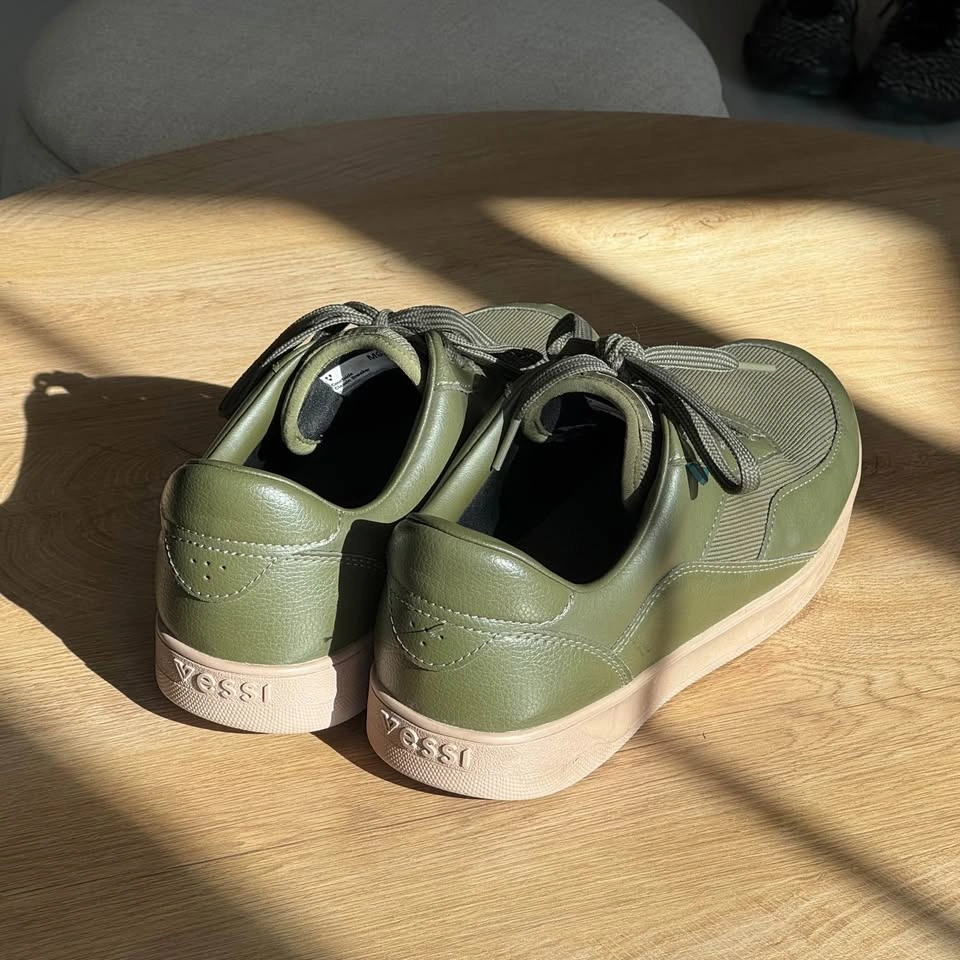 Vessi Courtside Classic Sneaker Waterproof Size 9 - photo 3