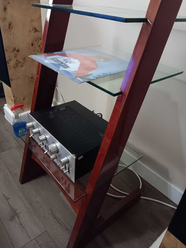 redgum stand
