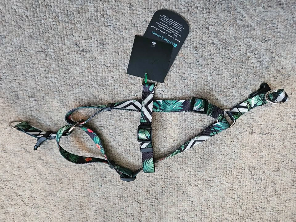 Woof concept dog harness medium Maui print - photo 2