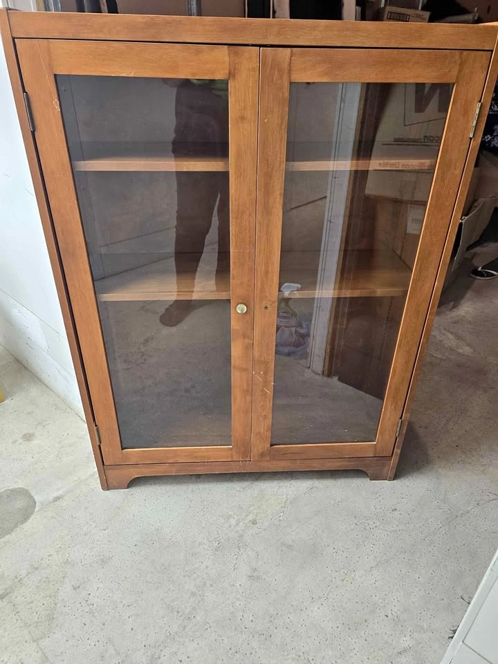 Vintage Solid Wood Display Cabinet / Bookshelf with Glass Doors