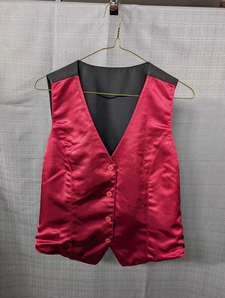 Reversible Gold Geometric and cherry Red Satin Vest - photo 2
