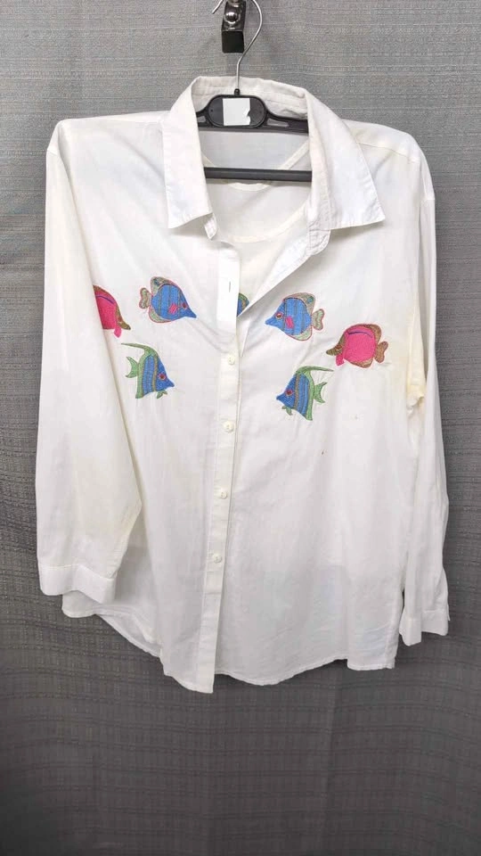 White Two-Piece Embroidered Tropical Fish Shirt and Tank Set - photo 2
