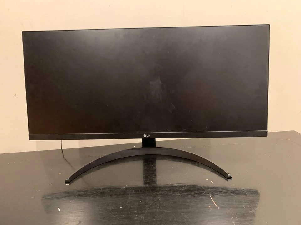 LG 29" Ultra Wide broken screen - photo 3