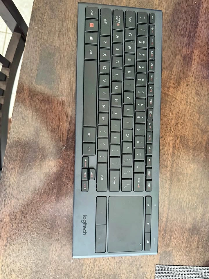 Logitech k830 media keyboard