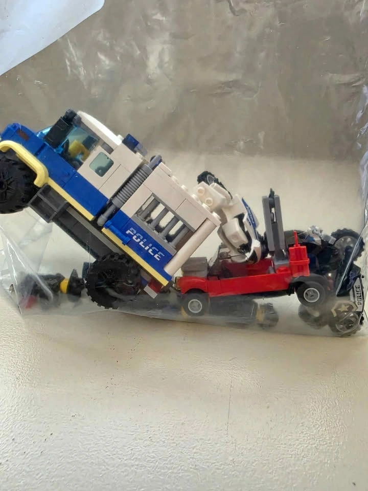 LEGO City 60276 Police Prisoner Transport
