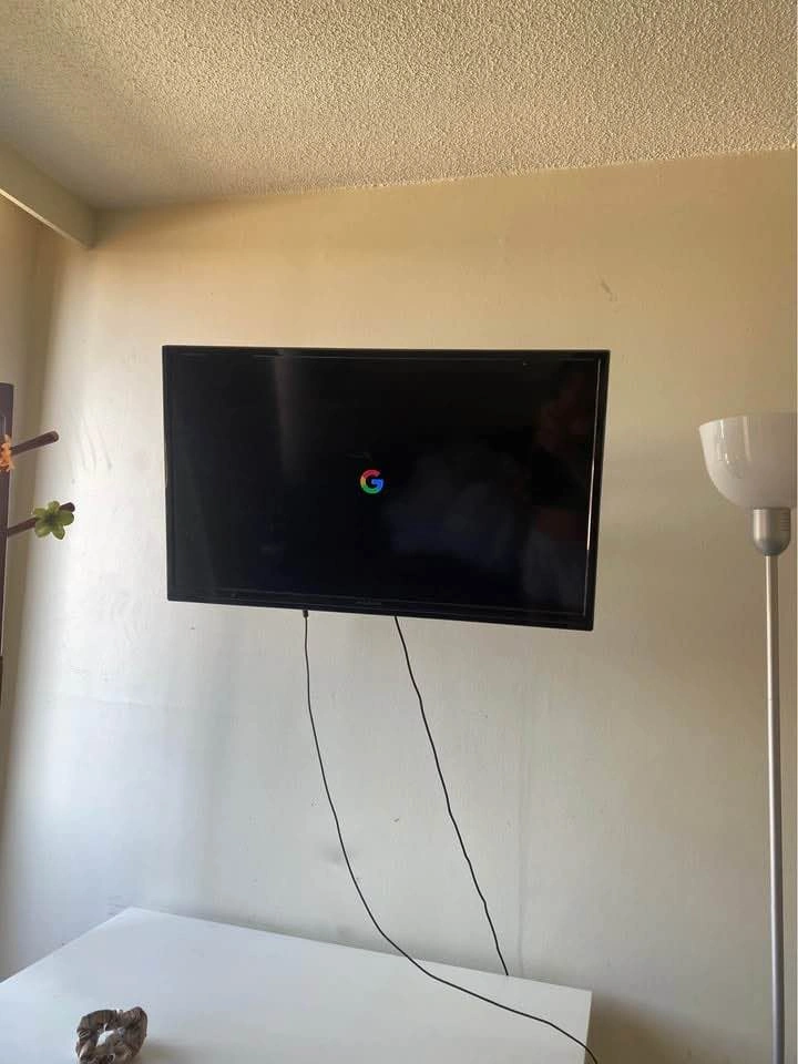 Insignia 32” TV with Chromecast - photo 2
