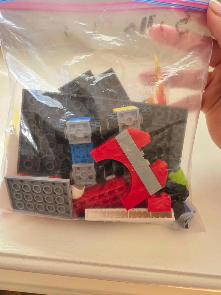 LEGO Toy Story 4 Duke Caboom's Stunt Show 10767 - photo 2
