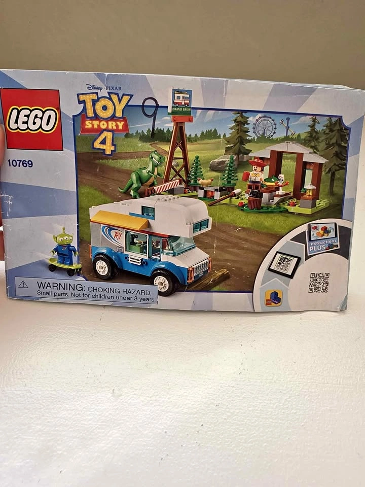LEGO Toy Story 4 RV Vacation 10769