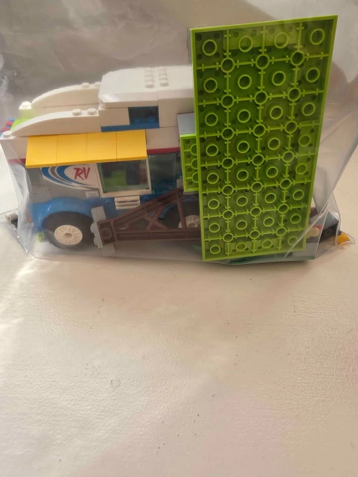 LEGO Toy Story 4 RV Vacation 10769 - photo 3