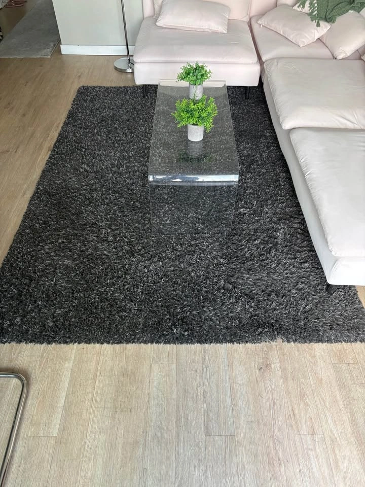 High Pile Shag Rug - Excellent Condition - photo 2