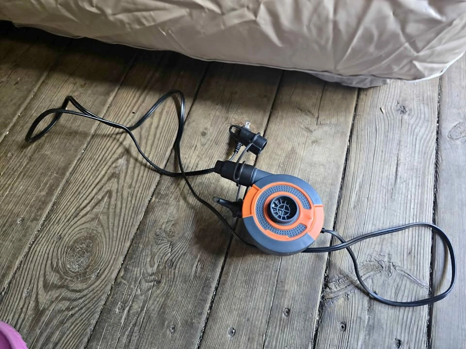 Bestway Sidewinder AC Electric Air Pump (Model 62140)