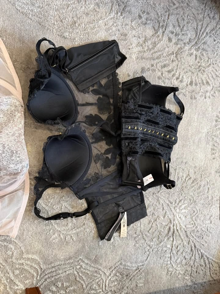 Victoria's Secret Lace Lingerie Lot - photo 2
