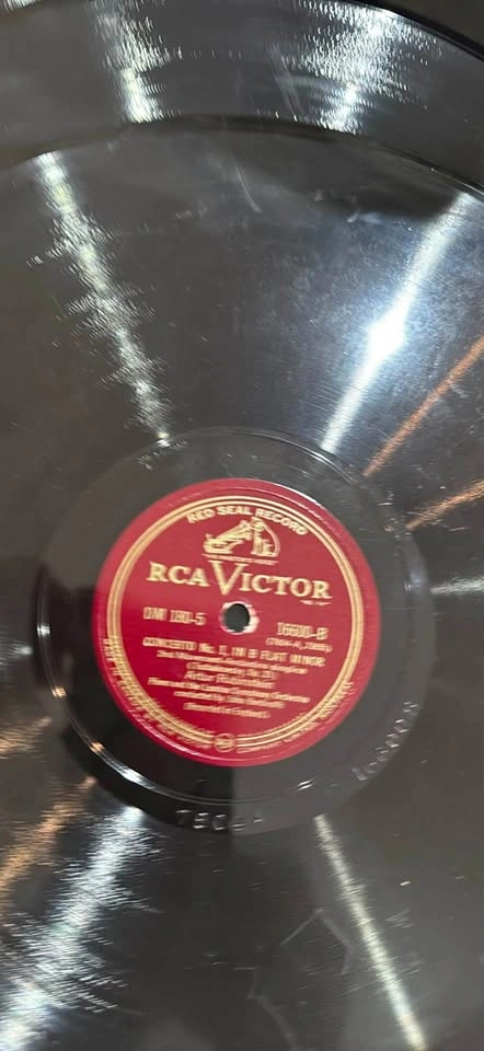 RCA Victor Red Seal Record: Artur Rubinstein - Tchaikovsky Conce