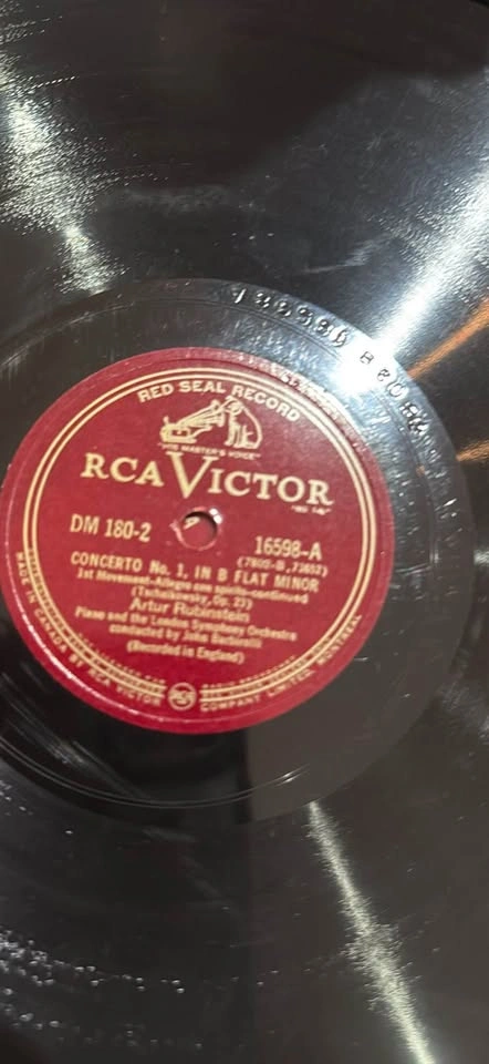 RCA Victor Red Seal Record: Artur Rubinstein - Tchaikovsky Conce - photo 4