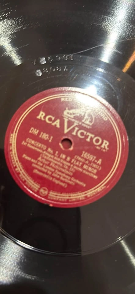 RCA Victor Red Seal Record: Artur Rubinstein - Tchaikovsky Conce - photo 5