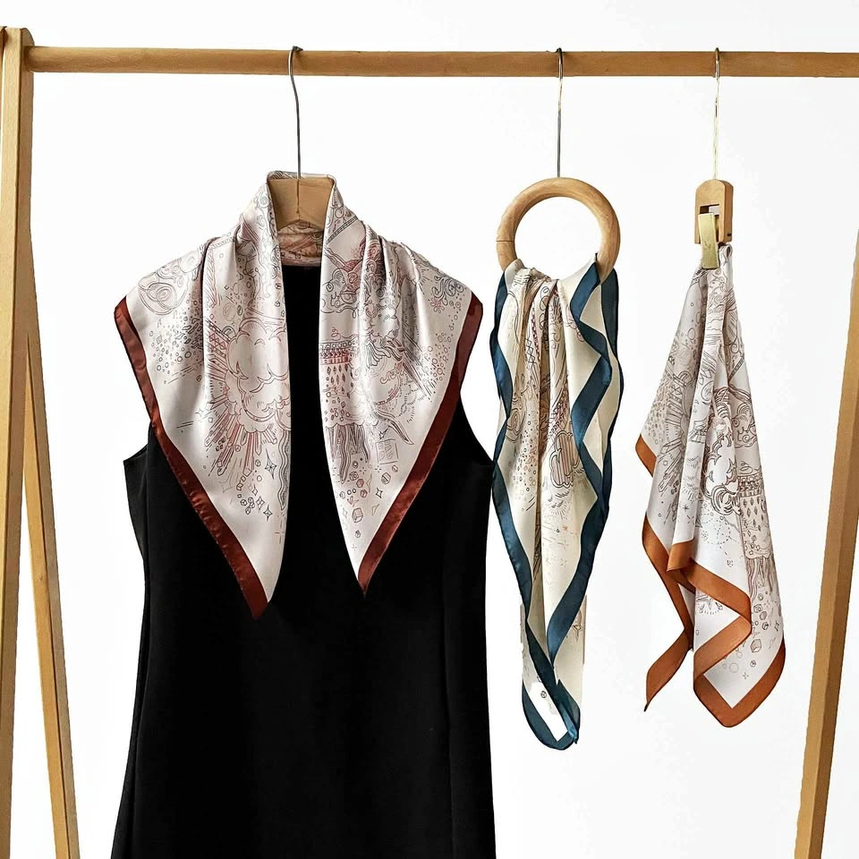 Top-Reviewed! Brand NEW Square Satin Scarf 70x70cm