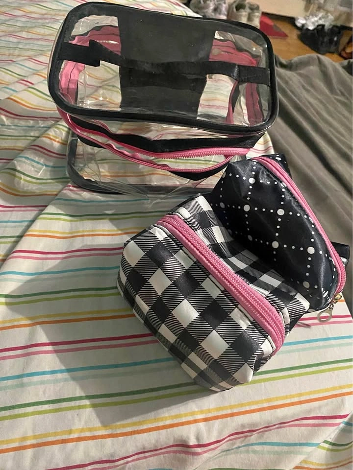 Makeup bag with two mini bags