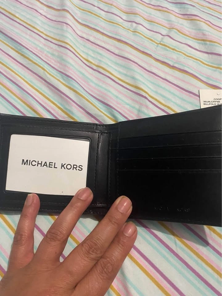 Michael Kors Men's Wallet - Price Negotiable - photo 2