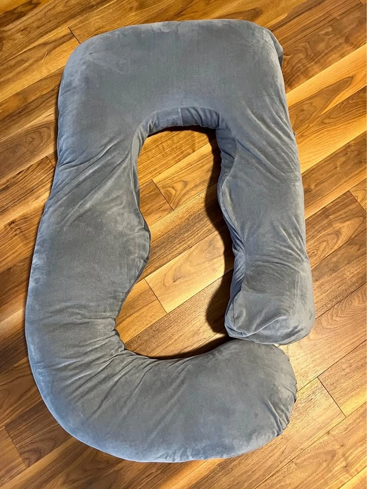 Pregnancy Pillow