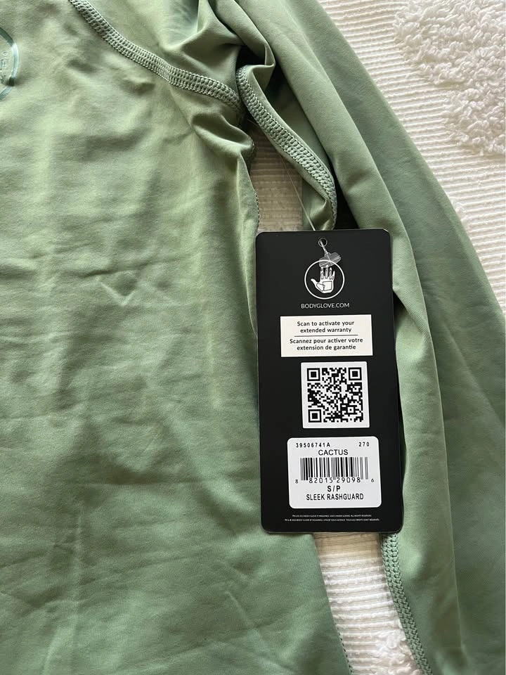BNWT Body Glove Sleek Rashguard (S) - photo 4