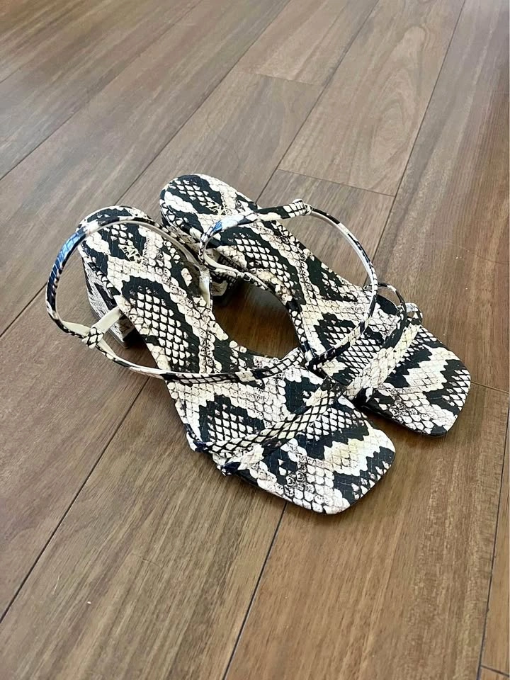 Zara Sandal Heels - photo 3