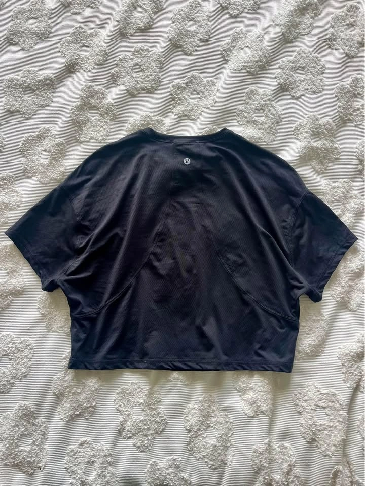 Lululemon Training T Shirt - photo 3
