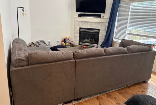 Perfect Condition SECTIONAL COUCH - photo 4