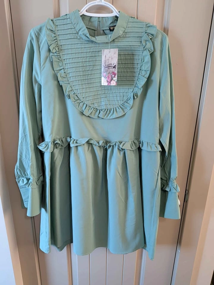Closet Clear out - Women's clothing Medium and Large - photo 3