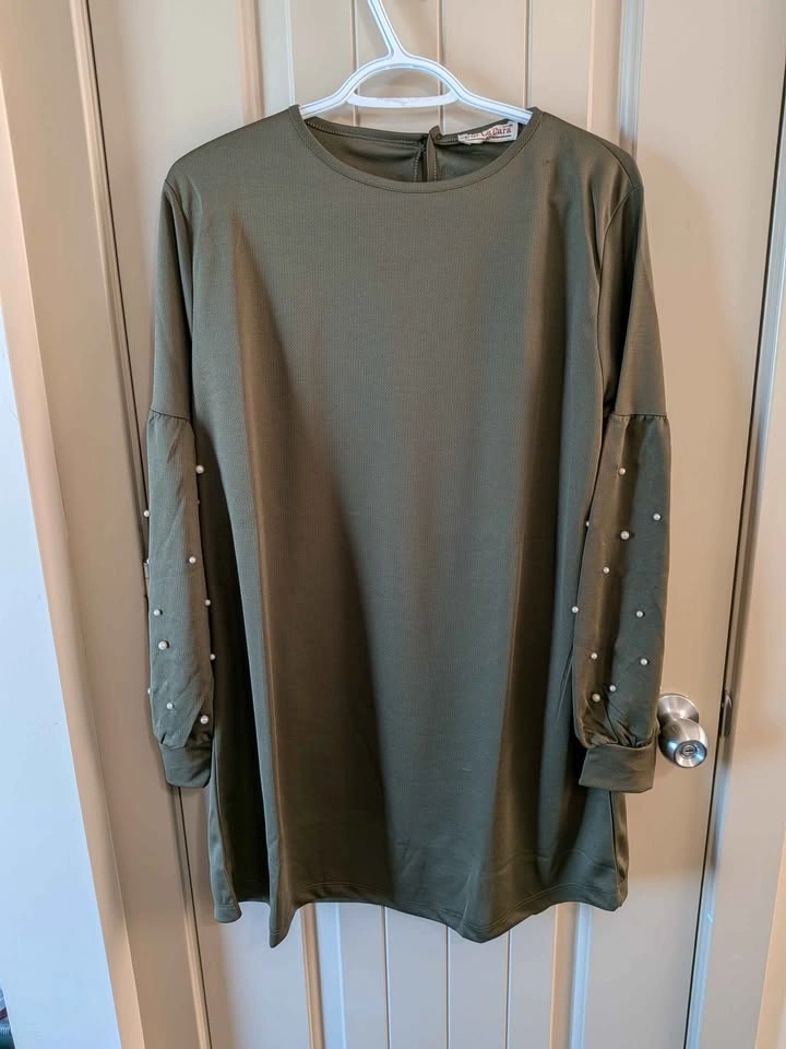 Closet Clear out - Women's clothing Medium and Large - photo 5