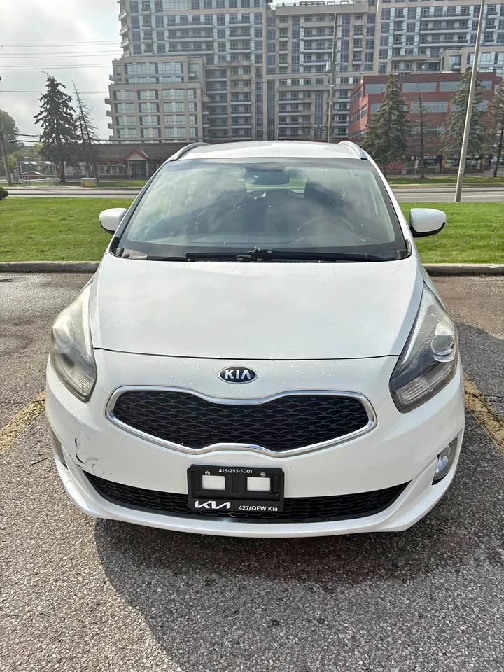 2014 Kia Rondo
