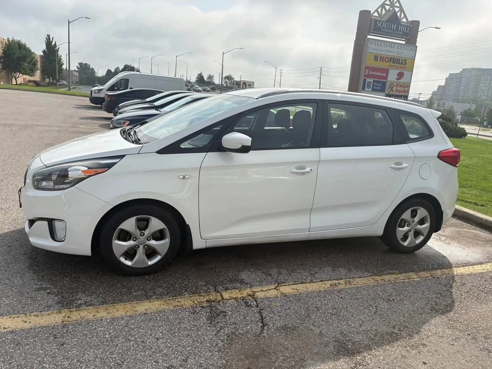 2014 Kia Rondo - photo 3