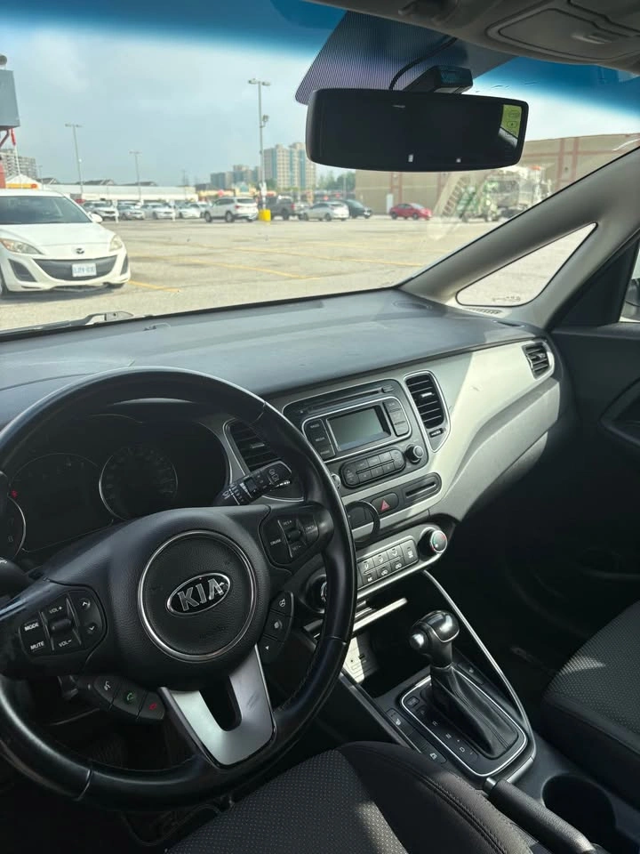 2014 Kia Rondo - photo 5