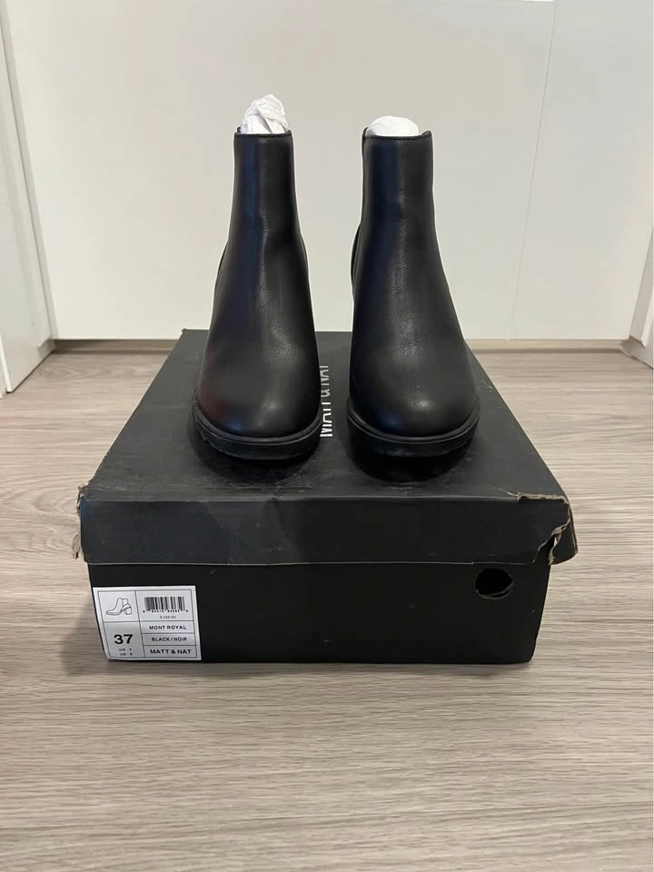 Matt & Nat Mont Royal Black Ankle Boots – Size 37 - Worn once - photo 3