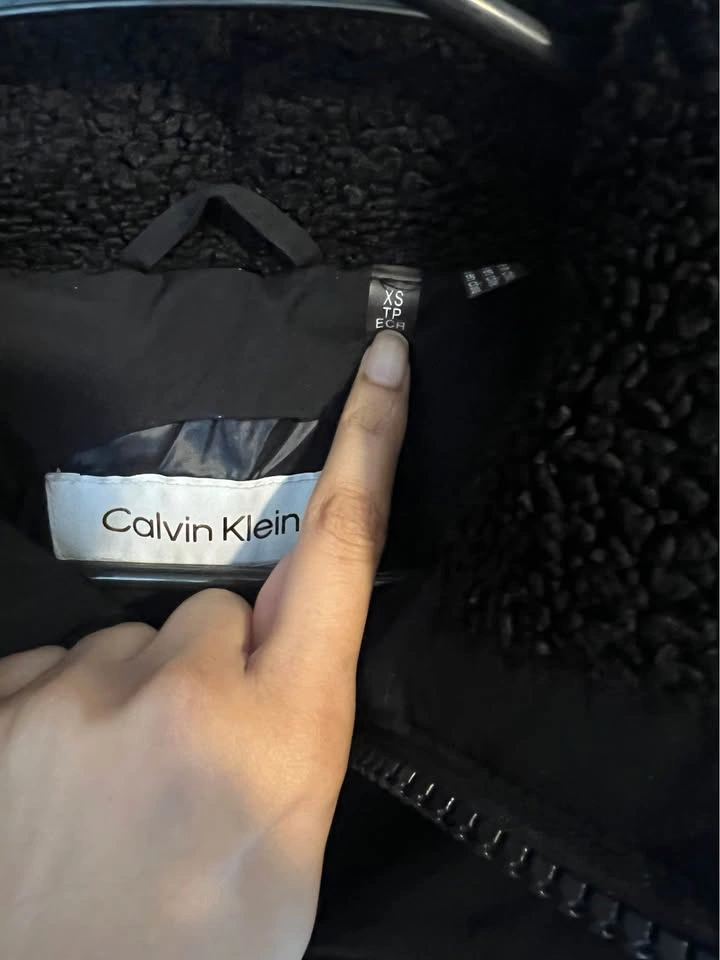 3 Women’s Jacket Bundle – Calvin Klein, SHEIN & Decathlon - photo 3