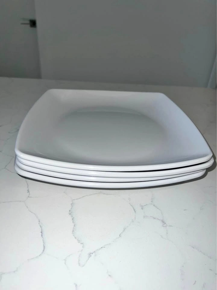 Set of 4 White Square Ceramic Dinner Plates