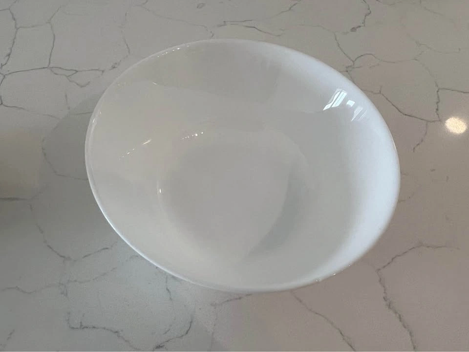 Set of 2 Modern White Ceramic Serving Bowls + 1 Round Bowl - photo 3